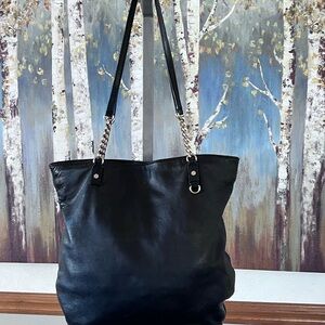 Micheal Micheal Kors Lightweight Black Leather Shoulder Bag